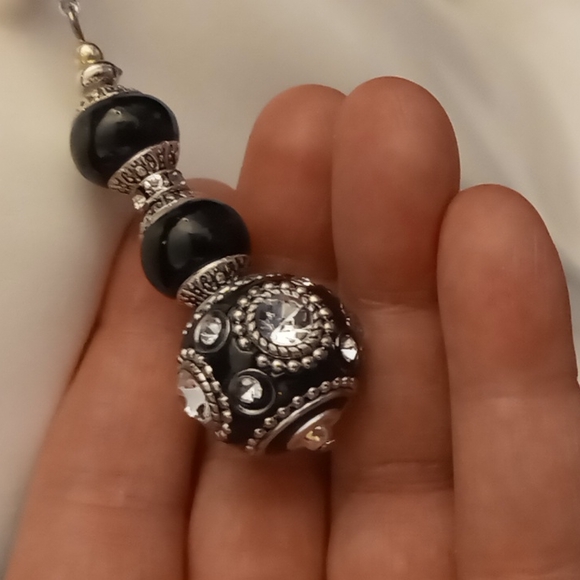 NEW! ♥️Graduated Chunky Black Lamp Drop Earrings! - Picture 3 of 5